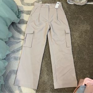 NEW Abercrombie Cargo Pants Size 28